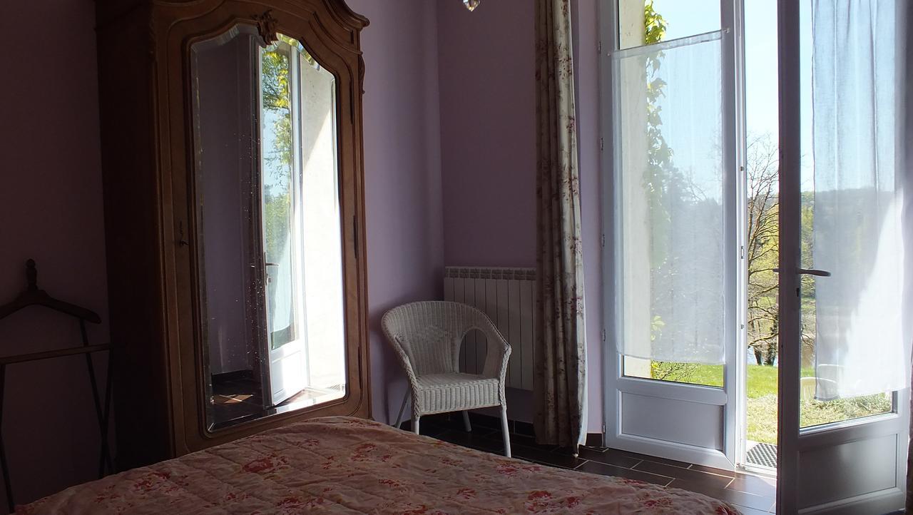 Les Grillons Du Morvan Montsauche-les-Settons Exteriör bild